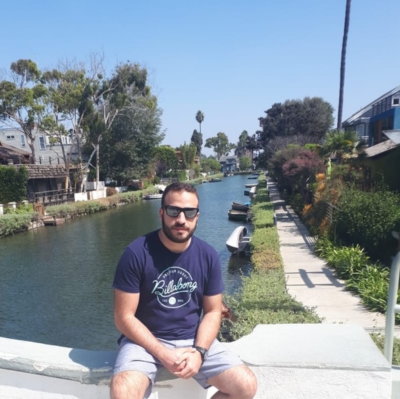 Meet your Posher, Vinicius - Picture 1 of 1